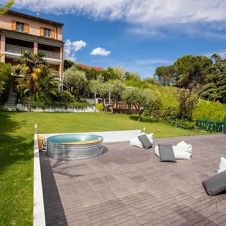 Green Paradise Apartment