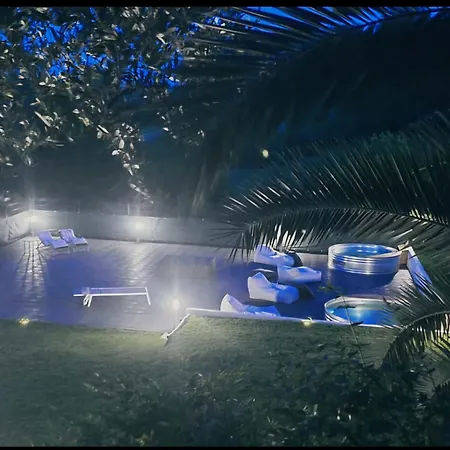 Green Paradise Apartment *
